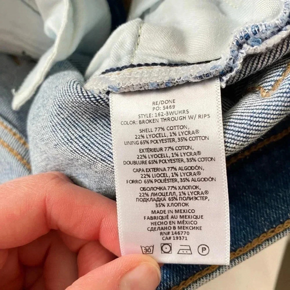 Re/Done Levi’s Broken Through 90s High Rise Ripped Distressed Jeans Size 26 - Picture 5 of 6